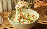 Bữa tối cuối tuần thảnh thơi với tô cơm làm trong 10 phút