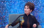Danh ca Phương Dung tuổi 79: "8 người con đều không muốn tôi đi hát nữa"