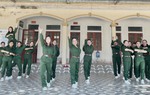 Háo hức trước giờ biểu diễn dân vũ tại Lễ giỗ 55 năm của 10 nữ Anh hùng liệt sỹ ở Ngã Ba Đồng Lộc 