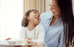 10 tuyệt chiêu giúp cha mẹ bận rộn vẫn gắn kết với con cái