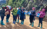 Hội LHPN tỉnh Yên Bái kêu gọi hội viên chia sẻ khó khăn với người dân vùng lũ Mù Cang Chải
