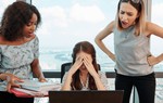 Mệt vì đồng nghiệp mang đầy năng lượng tiêu cực