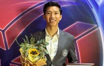 Doãn Hải My tự hào khi Đoàn Văn Hậu nhận danh hiệu tiêu biểu