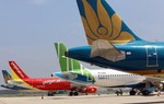 Giá vé máy bay giảm mạnh, nhóm cổ phiếu hàng không diễn biến ra sao?