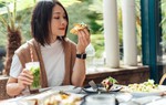 7 bí quyết giảm số cân dư thừa sau tuổi 50 được chuyên gia dinh dưỡng "bật mí"