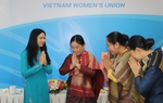 Chủ tịch Hội LHPN Thủ đô Viêng Chăn (Lào) chào xã giao Trung ương Hội LHPN Việt Nam