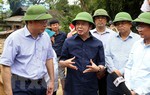 Phó Thủ tướng: Sớm tìm kiếm người mất tích, hỗ trợ gia đình các nạn nhân vụ lũ ống ở Lào Cai