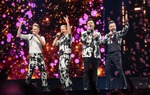 Công bố giá vé concert Westlife tại Việt Nam: Cao nhất chỉ 4 triệu đồng, toàn bộ đều là vé ngồi!