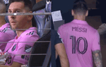 Lionel Messi lặng người tiếc nuối, buồn bã khi không thể thi đấu cùng toàn đội