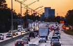 Cậu bé 10 tuổi trộm ô tô của mẹ, lén chở chị gái đi xa hơn 300km