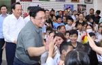 Thủ tướng tặng quà Trung thu cho bệnh nhi tại Viện Huyết học - Truyền máu Trung ương