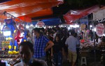 Hung hãn đuổi du khách, người giữ xe chợ đêm ở Đà Nẵng bị phạt tiền