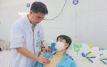Cứu sống nam sinh lớp 10 bị đứt lìa phế quản gốc của phổi do tai nạn