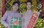 Hồ Quang Hiếu cùng vợ tái hiện không khí Tết xưa