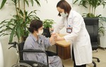 Điều cần biết trong điều trị đau thần kinh ở người cao tuổi