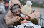 Con nghỉ học vì rét đậm, phụ huynh cuống cuồng sắp xếp người trông con
