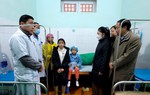 Bé gái 9 tuổi bị bắt cóc giữa ban ngày, may mắn được bố giải cứu
