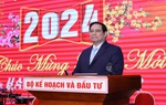 Thủ tướng gặp mặt các nhà đầu tư, nhà tài trợ, đề nghị cùng Việt Nam đoàn kết, hành động