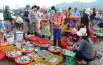 Chợ ven sông