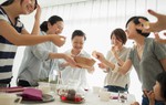 Cô giáo mắc ung thư: Quan tâm đến mọi người chính là cho mình cơ hội sống trọn vẹn