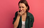 Nguyên nhân gây ra vị kim loại khi ho là gì?