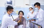 Cứu sống cô gái 21 tuổi viêm cơ tim cấp bằng can thiệp VA-ECMO thức tỉnh