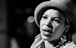 Nữ tác giả Ntozake Shange - "người bước đi như một con sư tử"