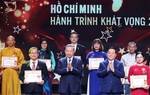 "Hồ Chí Minh - Hành trình khát vọng 2024": Tôn vinh các điển hình tiêu biểu