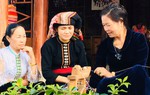 Mở đường cho thổ cẩm xứ Nghệ đi xa 