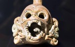 Tại sao âm thanh từ tiếng còi tử thần của người Aztec lại khiến cho người ta cảm thấy vô cùng đáng sợ?