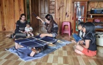 "Giữ lửa" nghề dệt thổ cẩm giữa đại ngàn Bidoup