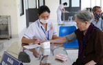 Người từ 60 tuổi không có lương hưu mong được hỗ trợ thẻ bảo hiểm y tế
