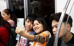 Nữ Phó giáo sư "hiến kế" để Metro Bến Thành - Suối Tiên thu hút đông người dân sau khi chạy chính thức