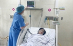 4 nạn nhân bị thương trong vụ cháy quán cà phê được chuyển lên tuyến trên điều trị