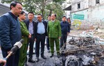 Phó Thủ tướng, Chủ tịch Hà Nội thăm hỏi nạn nhân vụ cháy trên đường Phạm Văn Đồng