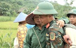 Trong bão lũ, càng thắm đượm tình quân dân