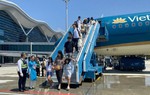 "Cháy" vé máy bay, tàu hỏa ở nhiều chặng dịp Tết Ất Tỵ 2025