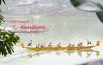 Độc đáo giải đua thuyền truyền thống của đồng bào người Thái bên dòng sông Chu