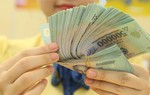 Có phải bắt buộc thưởng Tết? Tiền lương làm thêm giờ ngày lễ, Tết được tính thế nào?