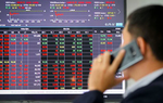 VN-Index mất 15 điểm cuối phiên kèm thanh khoản tăng đột biến cho thấy điều gì?