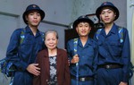 Cụ bà 80 tuổi tự hào khi nhà có 4 tân binh, trong đó có 3 anh em ruột 