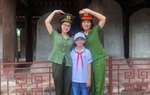 Lan tỏa rộng rãi chương trình "Mẹ đỡ đầu" trong lực lượng Công an để các bé mồ côi đều có cha, mẹ