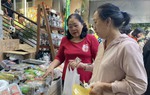 Gần 1.000 nông đặc sản quy tụ tại phiên chợ “Tết Xanh - Quà Việt”