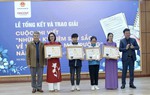 Cô giáo Quảng Trị rưng rưng kể chuyện những ngày thầy trò nấu cơm bằng nước lũ đỏ lòm