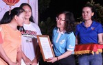 TPHCM: 300 phần quà Tết đến với nữ công nhân và phụ nữ khó khăn