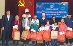 Các cấp Hội LHPN Hưng Yên mang Tết đến với phụ nữ nghèo, trẻ em mồ côi