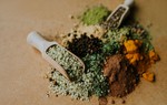 9 loại gia vị, thảo mộc giúp giảm cân luôn có sẵn trong nhà bếp