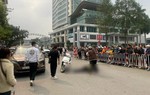 Mở cửa ô tô khiến 1 phụ nữ chết thương tâm: Có thể đối diện mức án phạt nào?
