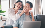 Đừng đợi ai mang hạnh phúc đến cho mình