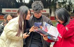Thí sinh "khát" thông tin tư vấn xét tuyển đại học 2024